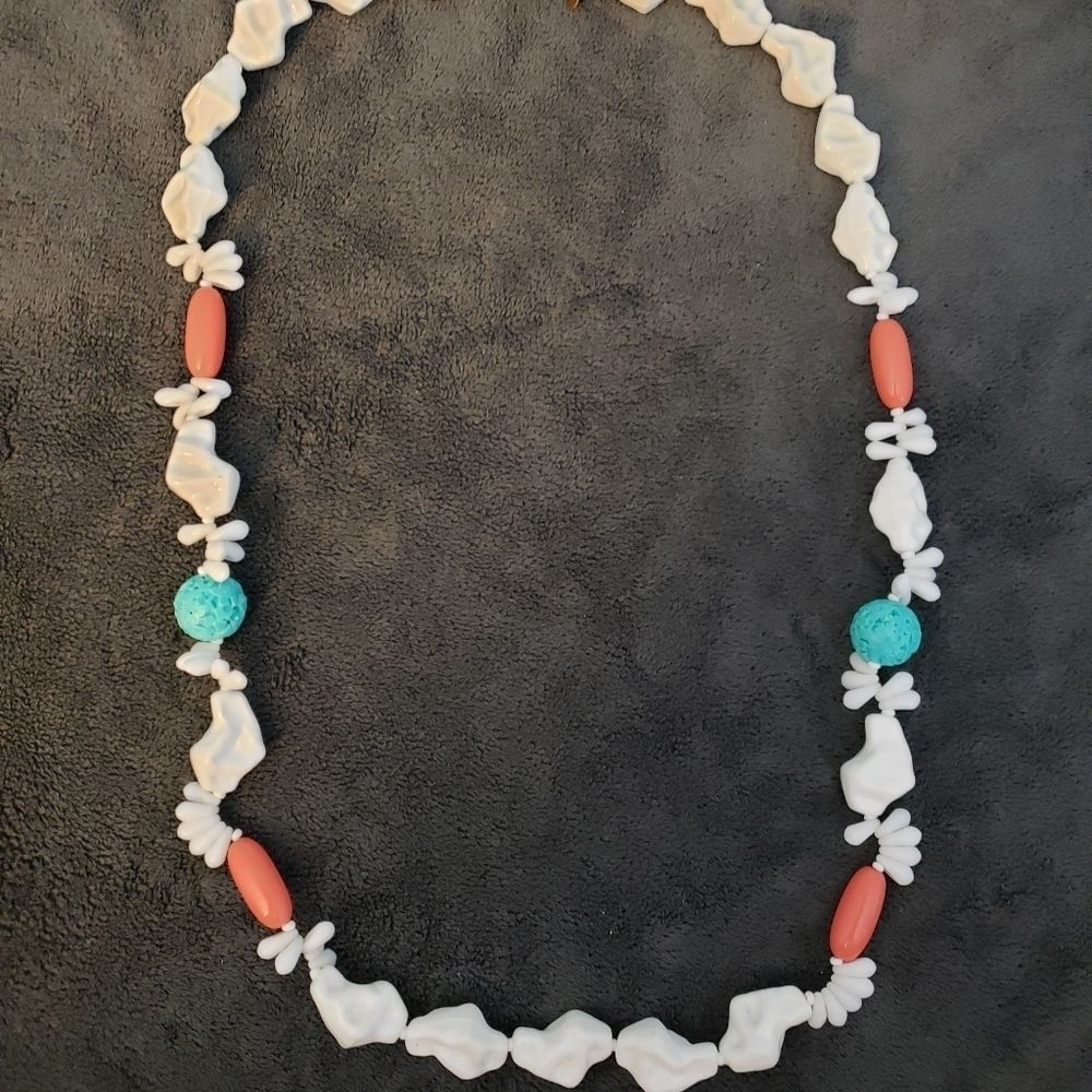 Vintage Miriam Haskell Ornate Plastic Necklace 161$